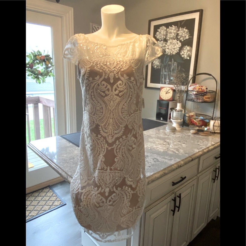 Size 6 lace dress